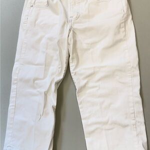 BANDOLINOBLU
White Cropped Denim Pants 6 Beautiful back pocket detail.